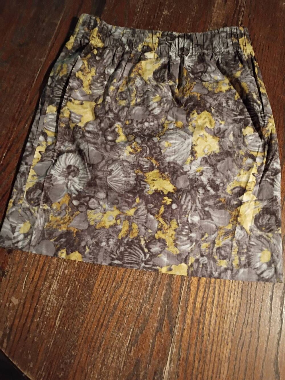 Size 8 Talbots Stretch Grey Yellow Floral Elastic Waist Slip On Skirt
